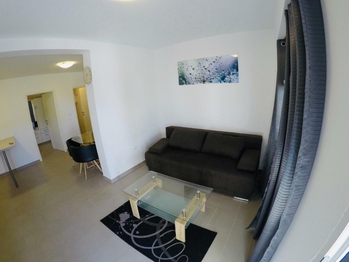 Apartments Lopac Jadranovo Eksteriør bilde